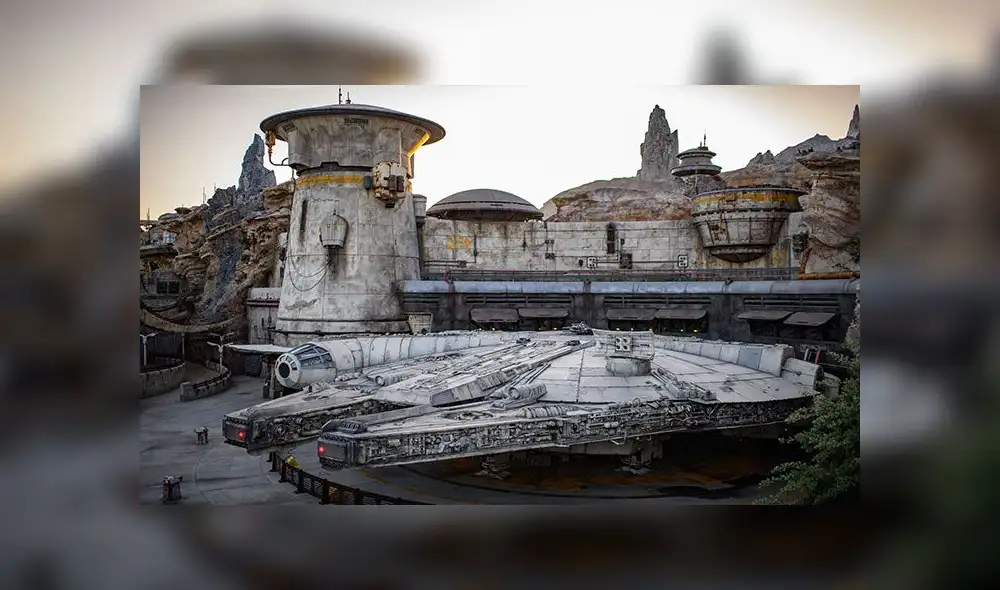 El Star Wars: Galaxy's Edge, la tierra dentro del parque Disneyland de California, será una de las atracciones suspendidas. Foto: Europa Press El Star Wars: Galaxy's Edge, la tierra dentro del parque Disneyland de California, será una de las atracciones suspendidas. Foto: Europa Press