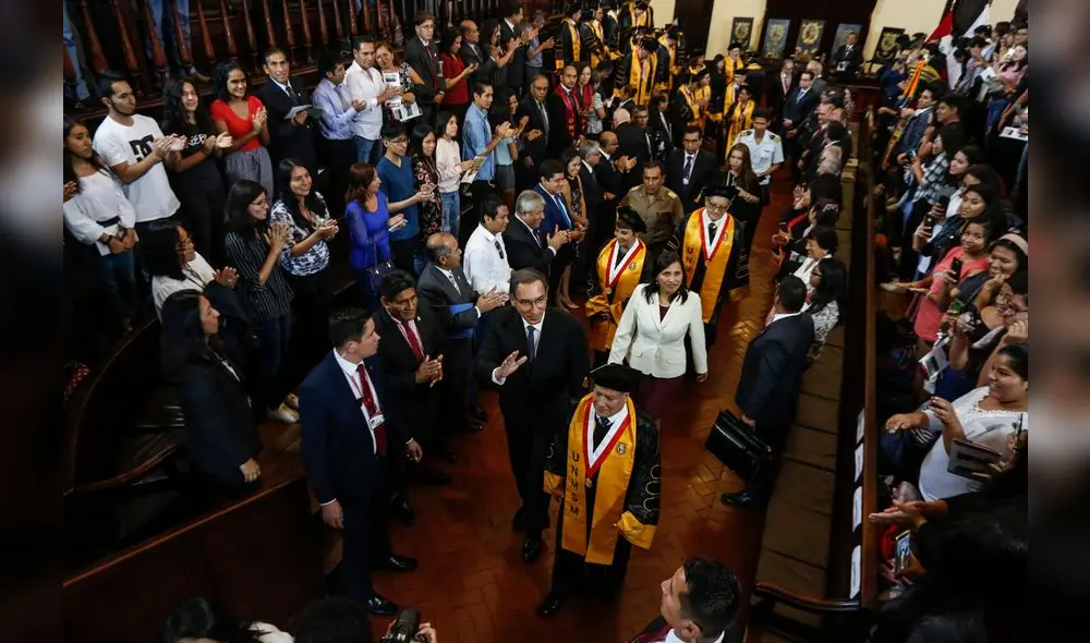 Presidente Vizcarra inauguró año académico de universidad San Marcos [FOTOS]