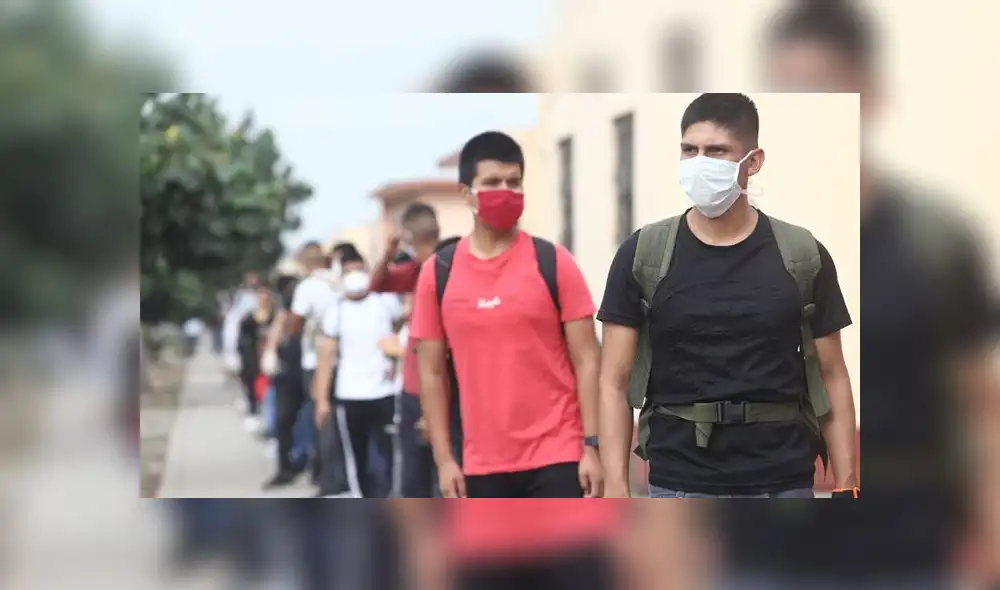 Reservistas llegan a la Escuela Militar de Chorrillos para unirse a filas del Ejército Reservistas llegan a la Escuela Militar de Chorrillos para unirse a filas del Ejército