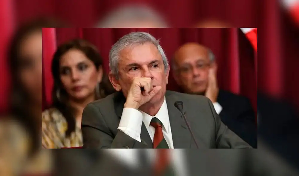 64% desaprueba gestión de Castañeda, el 27% lo apoya