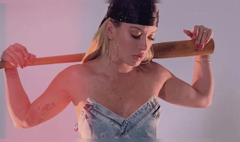 Amiga de Leslie Shaw filtró por error zona íntima de la cantante en redes