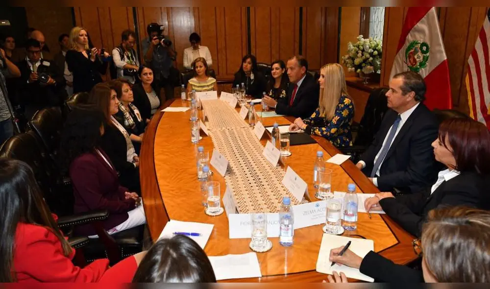 Ivanka Trump se reunió con mujeres emprendedores y ejecutivas en Lima