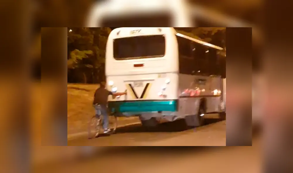 El joven recibió una dura lección y fue criticado por varios usuarios, quienes esperan que no se repitan estas acciones. Foto: captura. El joven recibió una dura lección y fue criticado por varios usuarios, quienes esperan que no se repitan estas acciones. Foto: captura.