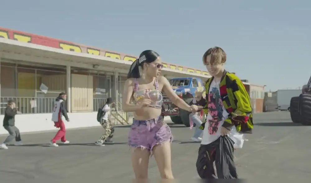 “Chicken Noodle Soup”, lo nuevo de Becky G y J-Hope de BTS “Chicken Noodle Soup”, lo nuevo de Becky G y J-Hope de BTS
