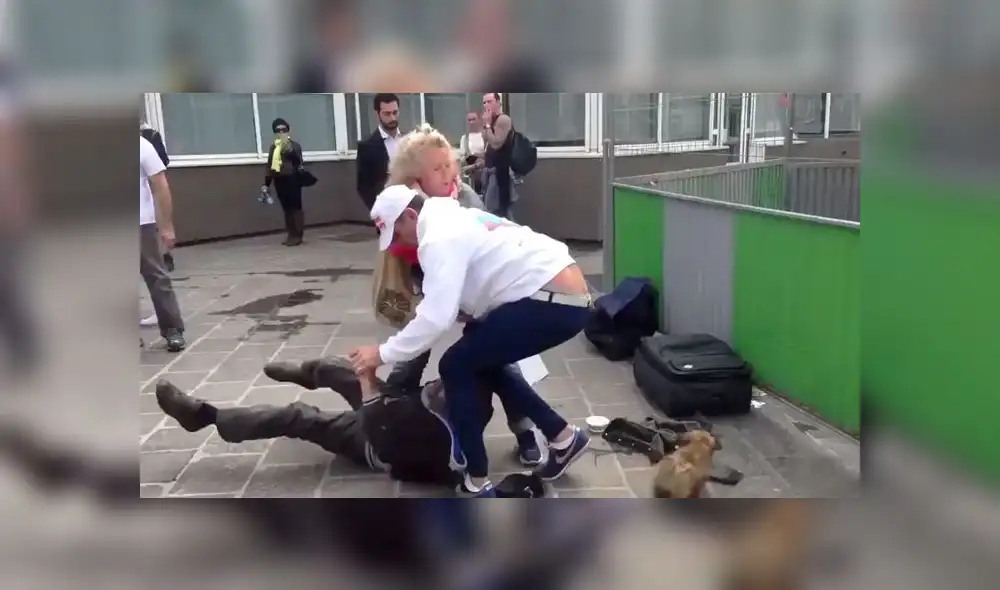 Facebook se indigna ante video de unos animalistas quitándole su cachorro a un indigente. Foto: Captura