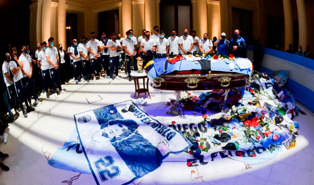 Jugadores de Gimnasia se despidieron de Diego Maradona. Foto: Twitter