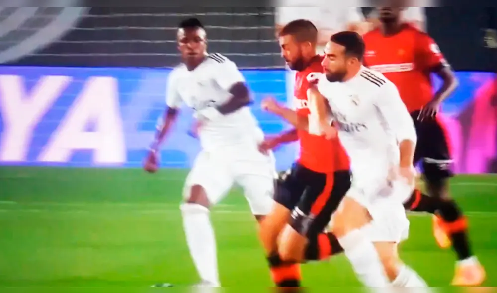 Real Madrid en medio de las críticas por jugada polémica que no fue llevada al VAR. Real Madrid en medio de las críticas por jugada polémica que no fue llevada al VAR.