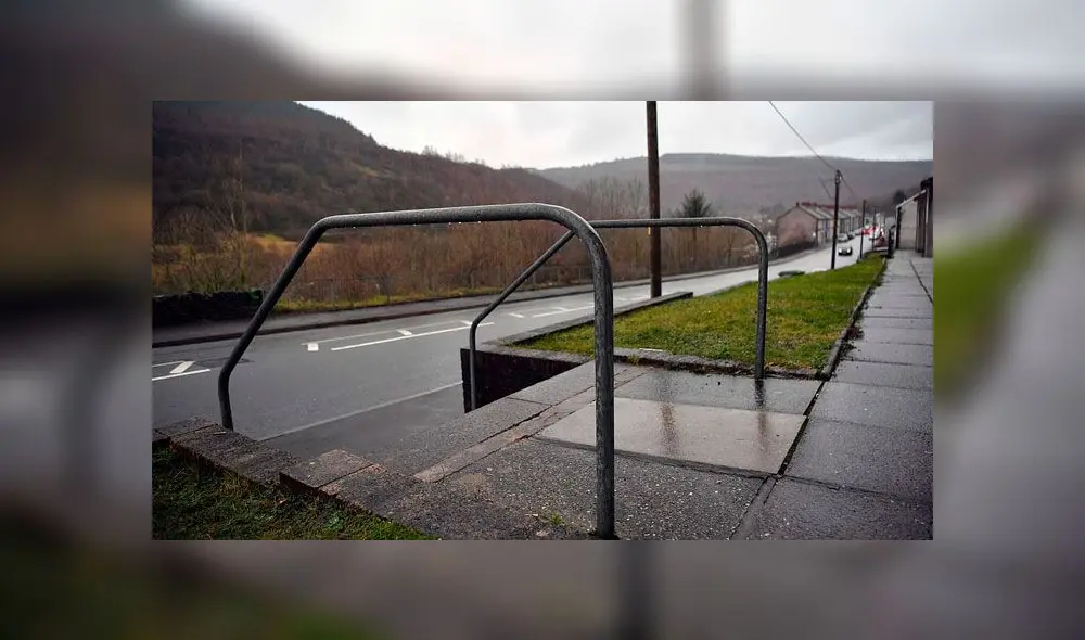 Mujer muere de un ataque cardíaco luego de esperar seis horas por una ambulancia Mujer muere de un ataque cardíaco luego de esperar seis horas por una ambulancia