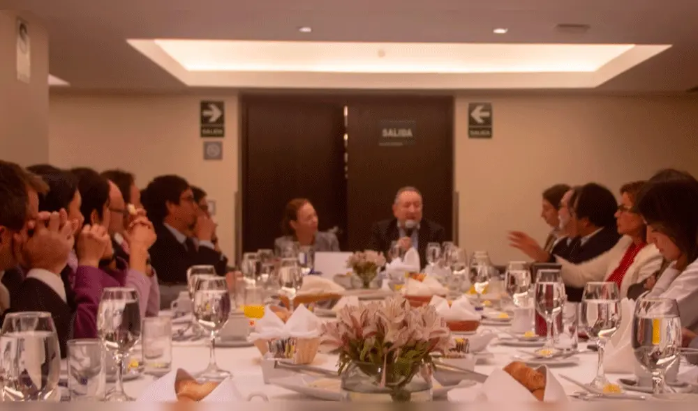 Medios de comunicación se reúnen para discutir la reforma política Medios de comunicación se reúnen para discutir la reforma política