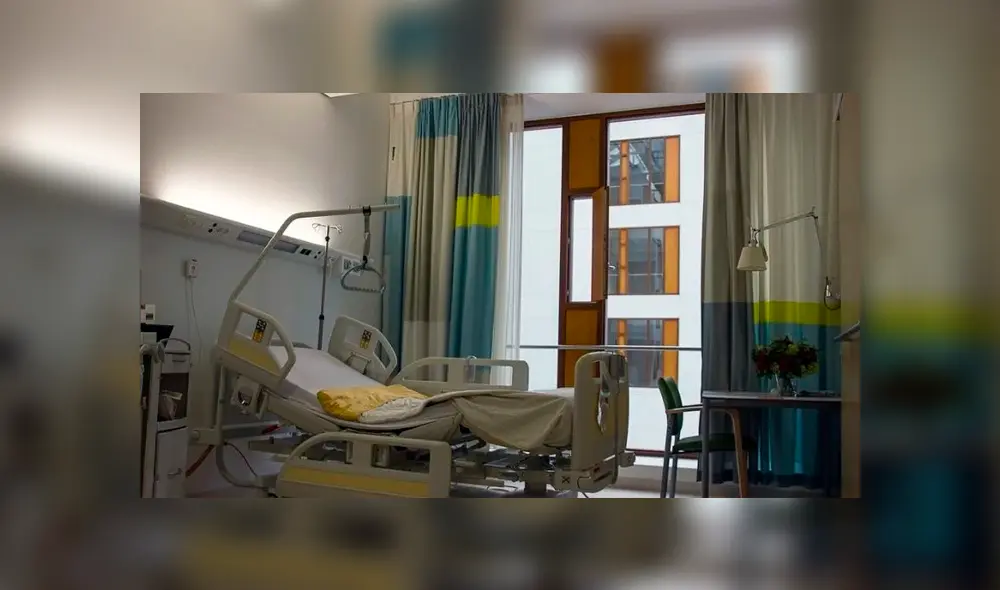 Paciente incendia la cama de hospital para llamar la atención de las enfermeras [FOTOS]