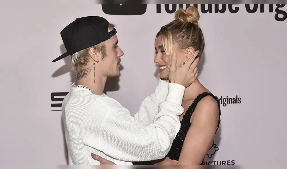 Justin Bieber y Hailey Baldwin en la premiere de "Seasons"