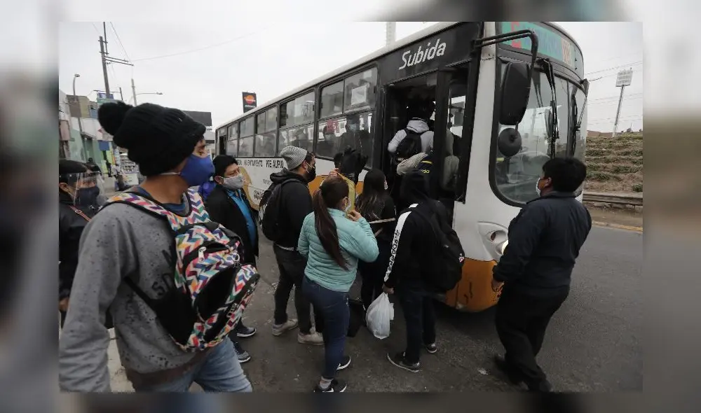 Desde este viernes 10 de julio, entregarán subsidio a empresas de transporte. Créditos: Jorge Cerdán / La República. Desde este viernes 10 de julio, entregarán subsidio a empresas de transporte. Créditos: Jorge Cerdán / La República.