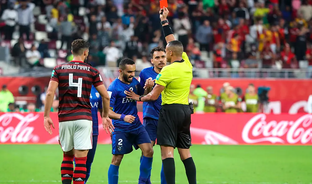 André Carrillo fue expulsado del Flamengo vs Al Hilal en semifinal del Mundial de Clubes. | Foto: AFP André Carrillo fue expulsado del Flamengo vs Al Hilal en semifinal del Mundial de Clubes. | Foto: AFP