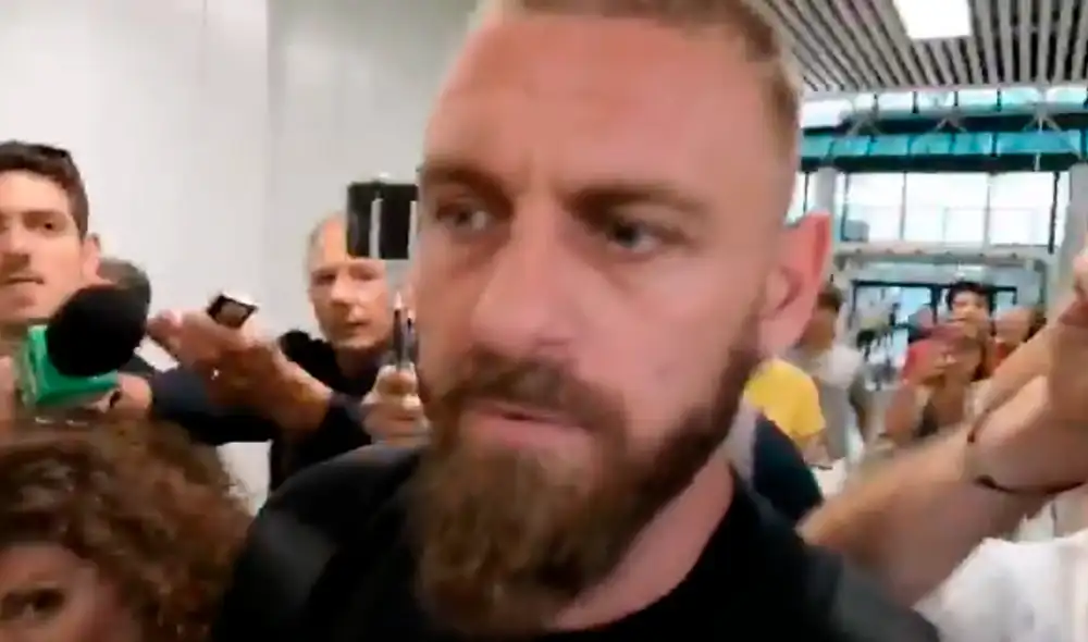 El futbolista italiano viajó rumbo a Argentina para fichar por Boca Juniors. El futbolista italiano viajó rumbo a Argentina para fichar por Boca Juniors.