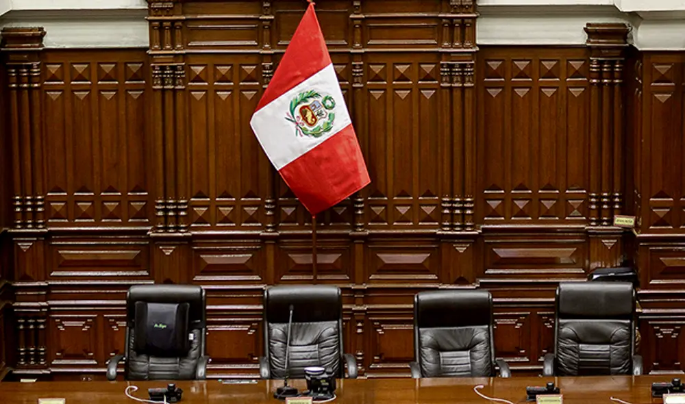 Manejo. De esta mesa no quieren más obstrucción. Foto: Antonio Melgarejo Manejo. De esta mesa no quieren más obstrucción. Foto: Antonio Melgarejo