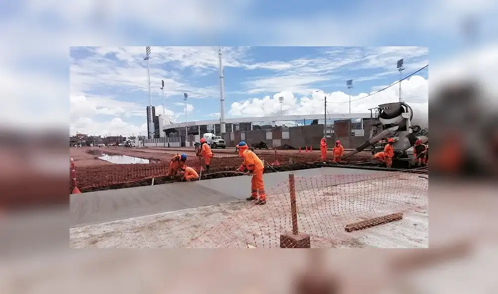 Pavimentación y veredas no se culminarían antes del jueves según los obreros que trabajan en afueras del recinto. Pavimentación y veredas no se culminarían antes del jueves según los obreros que trabajan en afueras del recinto.