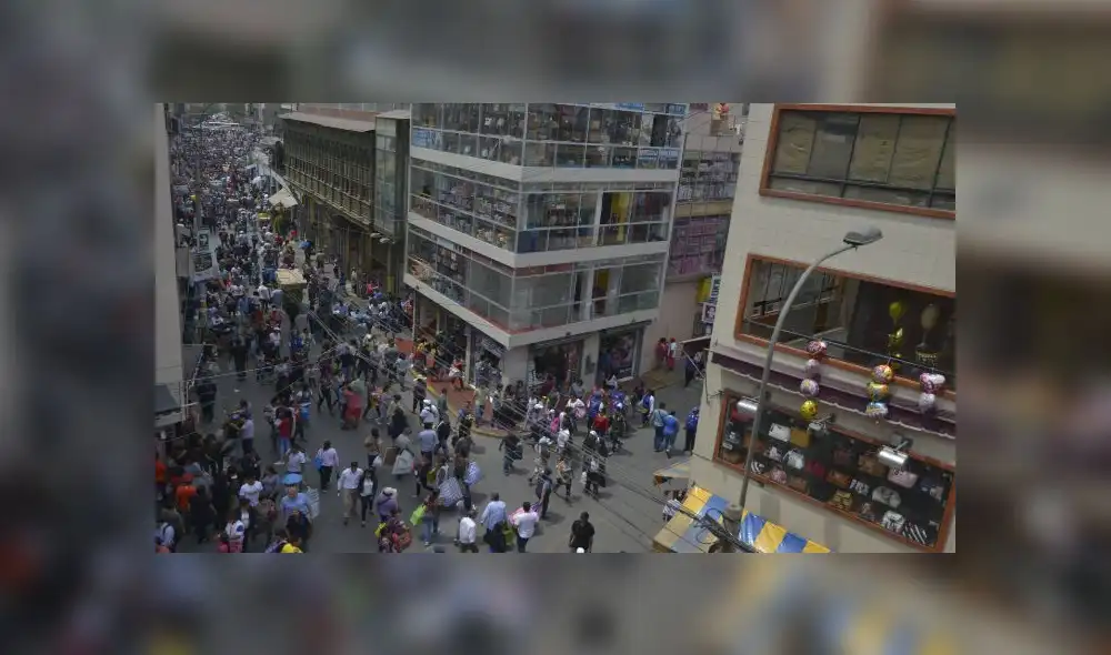 Restringirán tránsito vehicular a Mesa Redonda y Mercado Central