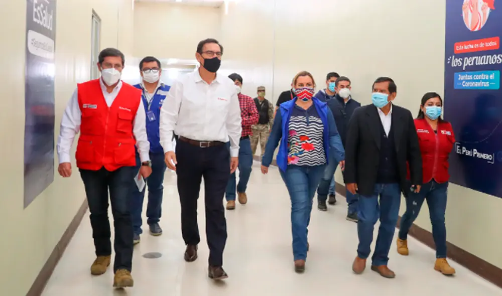 Martín Vizcarra supervisó Hospital de Contingencia en Moquegua. Foto: Presidencia.