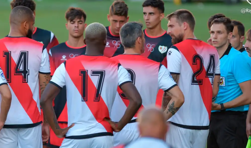 Luis Advíncula - Rayo Vallecano Luis Advíncula - Rayo Vallecano