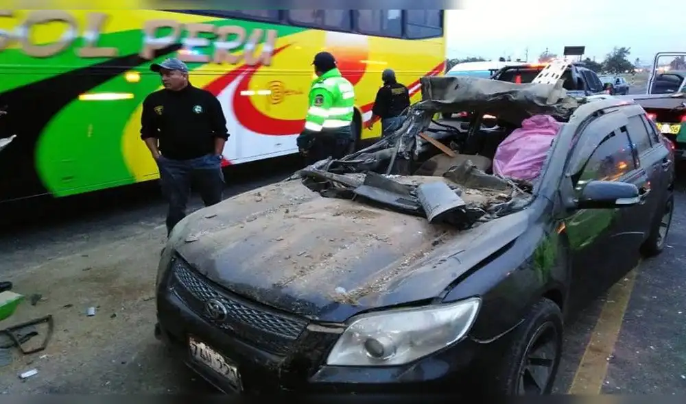 Choque entre automóvil y bus deja un muerto en La Libertad | Sociedad ...