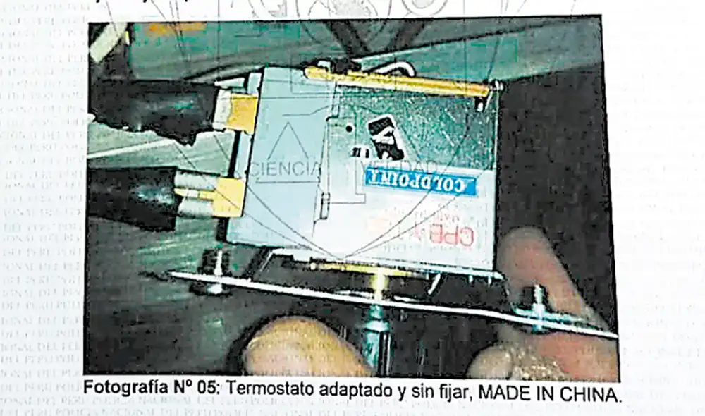 Fuga de electricidad en máquina de gaseosas mató a jóvenes Fuga de electricidad en máquina de gaseosas mató a jóvenes