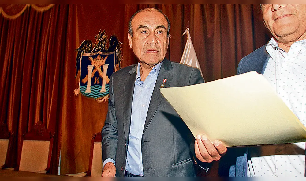 Frontal . Marcelo envió peritaje de parte a Contraloría y pide respuesta.