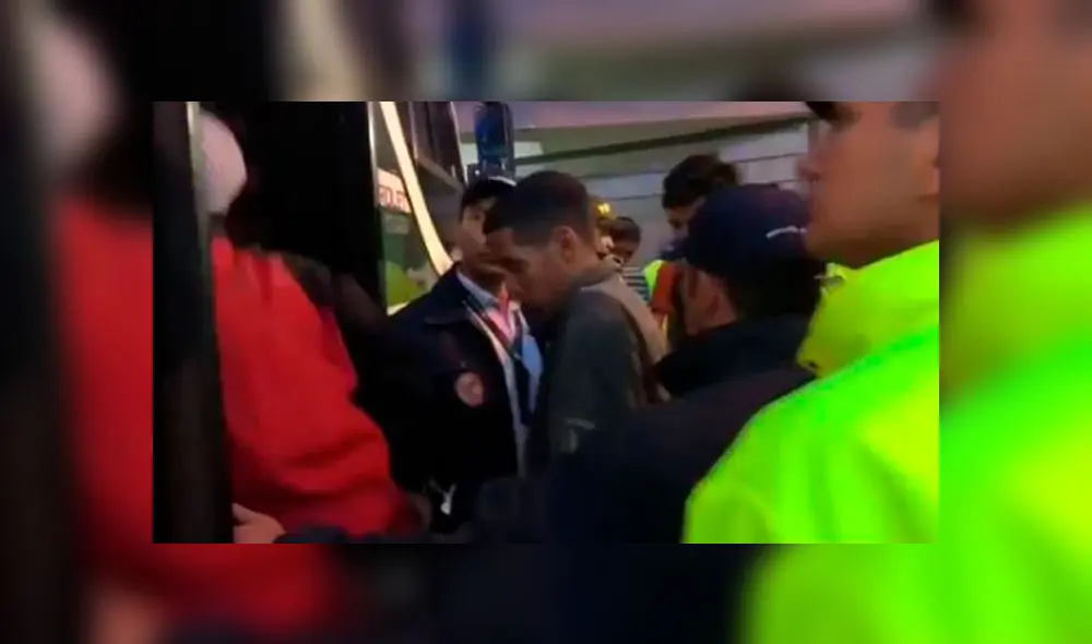 Ciudadanos fueron llevados hasta la frontera y no podrán regresar más a Colombia. Foto: captura Ciudadanos fueron llevados hasta la frontera y no podrán regresar más a Colombia. Foto: captura
