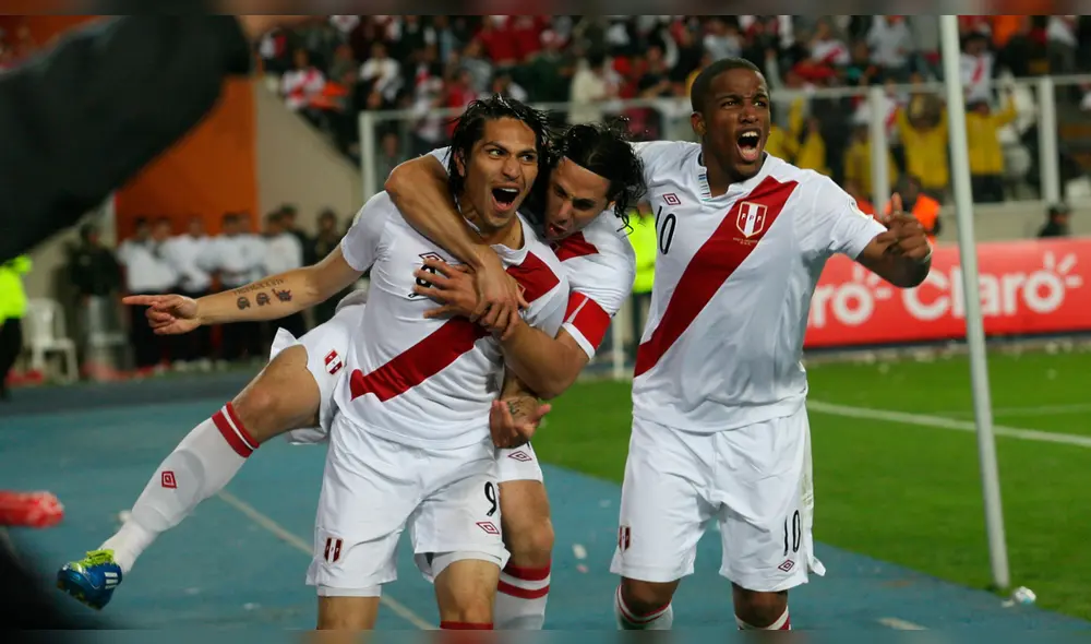 Selección peruana: Claudio Pizarro confesó que Guerrero y Farfán no le agradecieron por abrir la puerta de Europa. Selección peruana: Claudio Pizarro confesó que Guerrero y Farfán no le agradecieron por abrir la puerta de Europa.