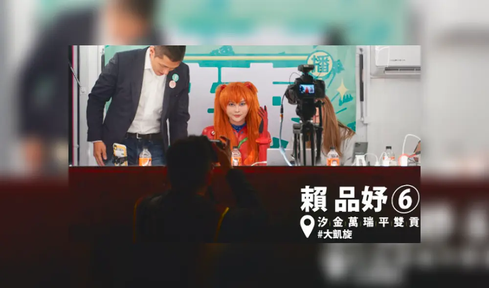 Facebook viral: candidata que hizo cosplay de Asuka de Evangelion gana elección y lo festeja disfrazándose de Sailor Moon