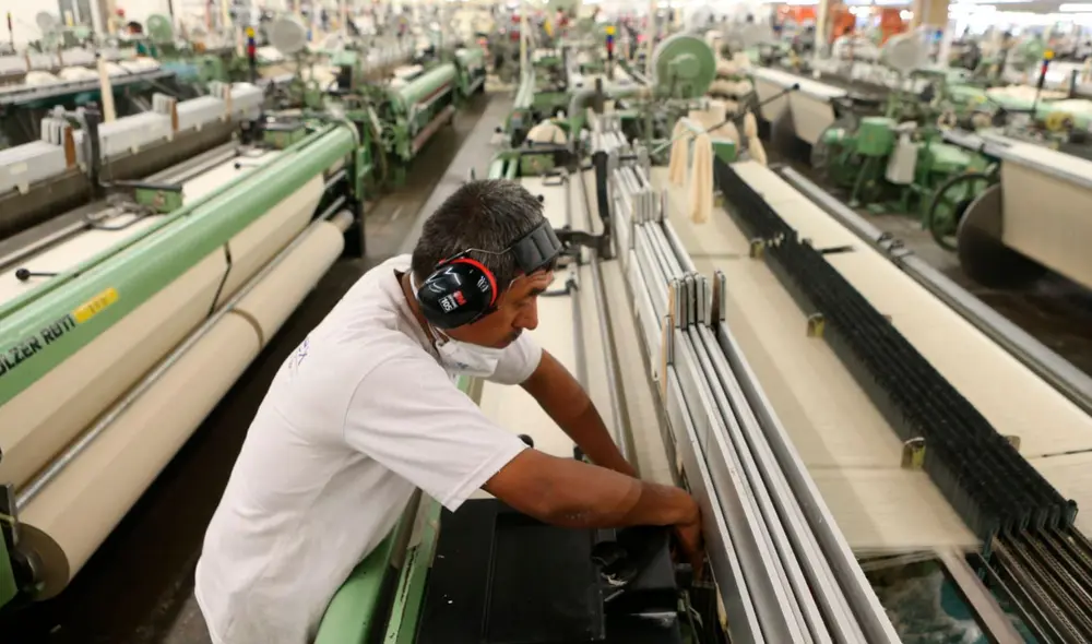 Gobierno dejó sin efecto feriado el 8 de octubre, lo que afecta los derechos laborales. Foto: Andina. Gobierno dejó sin efecto feriado el 8 de octubre, lo que afecta los derechos laborales. Foto: Andina.