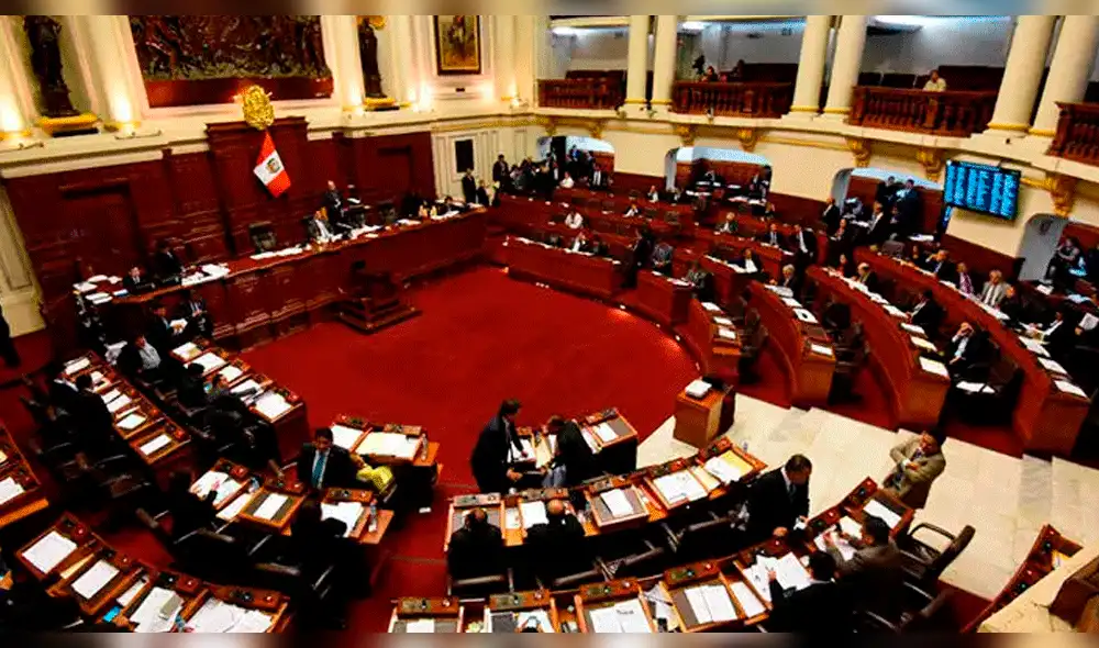 Iglesia Católica: “Los gastos superfluos” y el “empleo burocrático” son una burla para la ciudadanía Iglesia Católica: “Los gastos superfluos” y el “empleo burocrático” son una burla para la ciudadanía