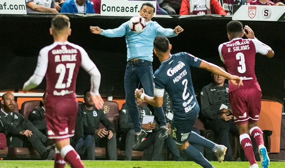 Sigue aquí EN VIVO ONLINE el Saprissa vs. Motagua por la final de la Liga Concacaf 2019. | Foto: AFP