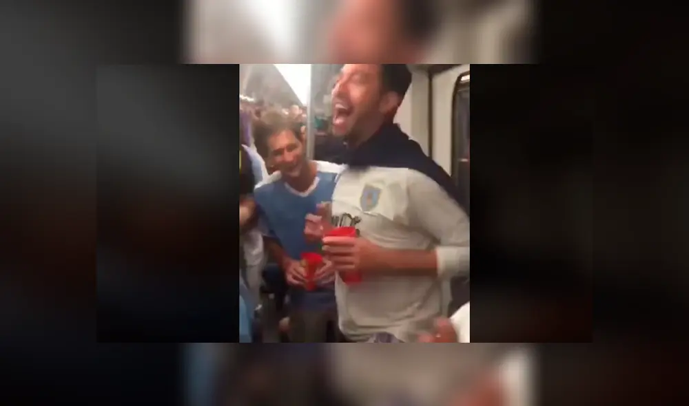Hinchas uruguayos le cantan a chilenos: "¡El pisco es peruano!". Hinchas uruguayos le cantan a chilenos: "¡El pisco es peruano!".