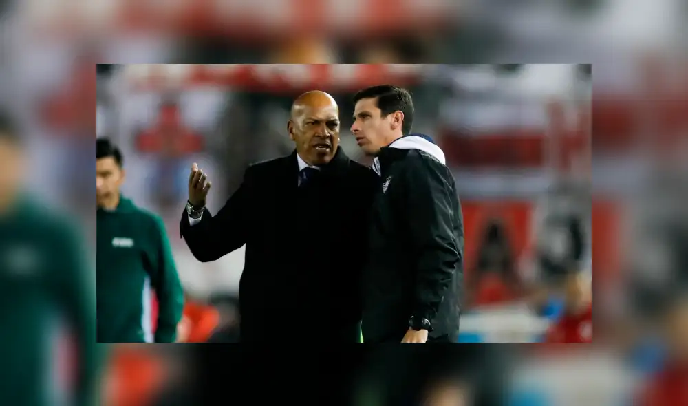 Roberto Mosquera: Equipo del DT peruano es líder en Bolivia