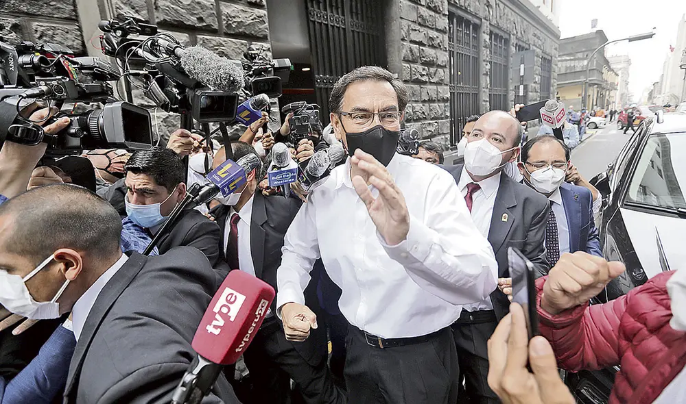 Espera al TC. Martín Vizcarra dio a entender que aceptaría regresar al Gobierno. Foto: Jorge Cerdán/La República Espera al TC. Martín Vizcarra dio a entender que aceptaría regresar al Gobierno. Foto: Jorge Cerdán/La República