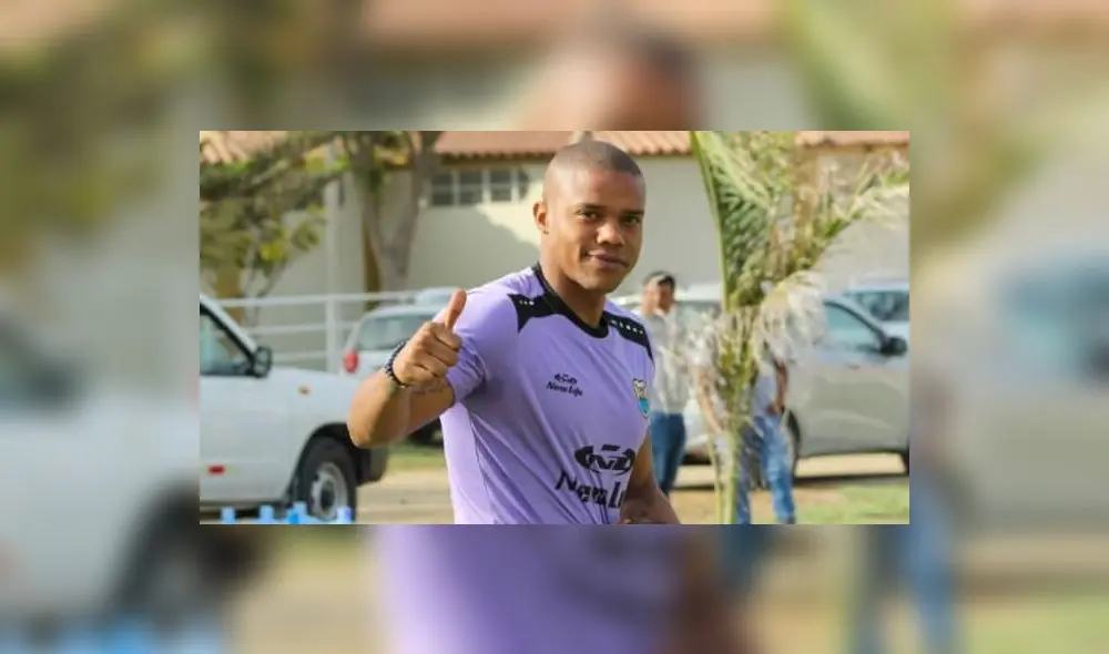 Delantero colombiano pertenece a Carlos Stein. Delantero colombiano pertenece a Carlos Stein.