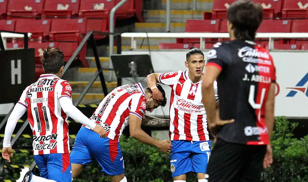 Chivas de Guadalajara y Atlas protagonizan este sábado un nuevo Clásico Tapatío por la Liga MX. Foto: AFP Chivas de Guadalajara y Atlas protagonizan este sábado un nuevo Clásico Tapatío por la Liga MX. Foto: AFP