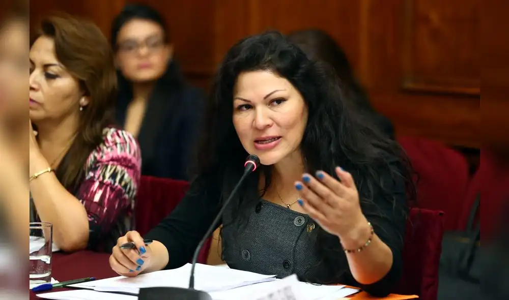 Audio de promotora complica situación de congresista Yesenia Ponce
