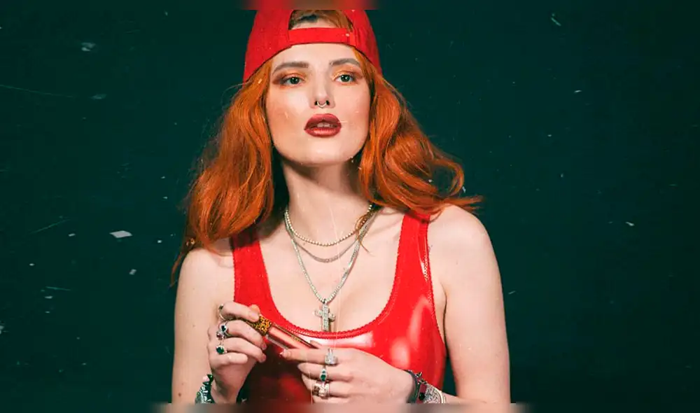 Bella Thorne comparte sus fotos íntimas tras ser chantajeada por hacker