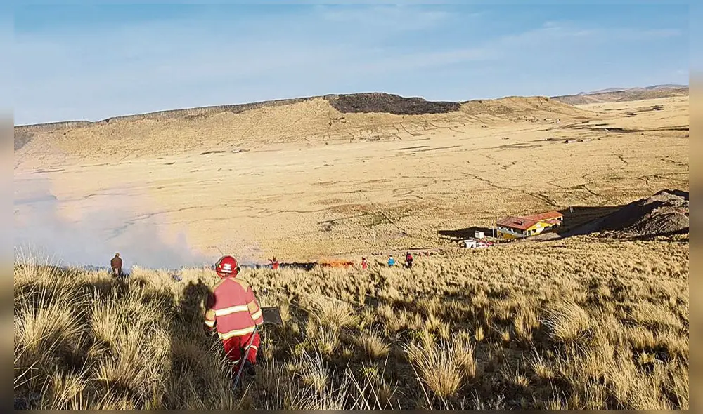 daños. Incendios forestales arrasaron con pastizales. daños. Incendios forestales arrasaron con pastizales.