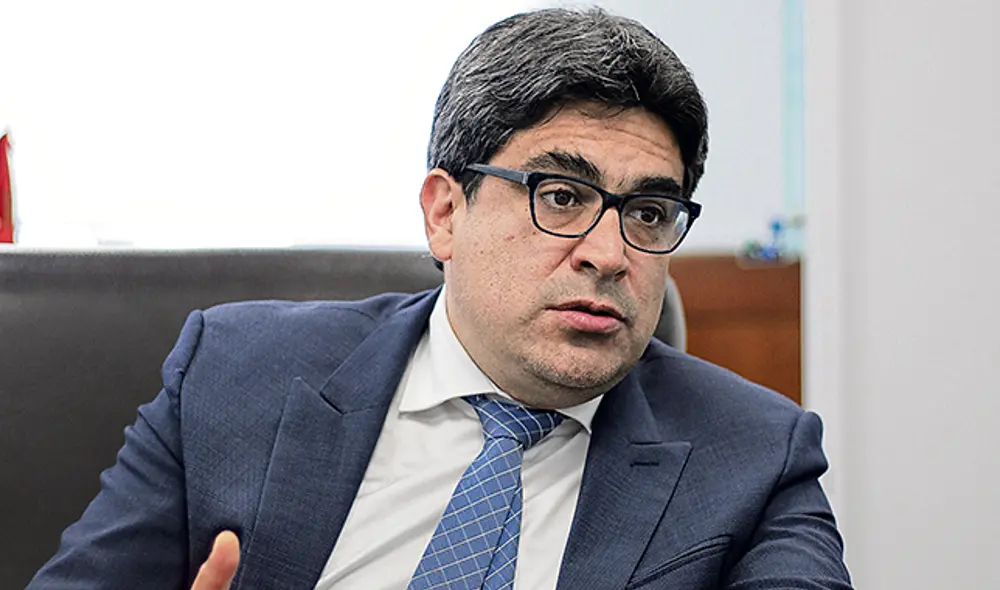 Postura. Ministro de Educación preocupado por el Congreso. (Foto: Antonio Melgarejo) Postura. Ministro de Educación preocupado por el Congreso. (Foto: Antonio Melgarejo)