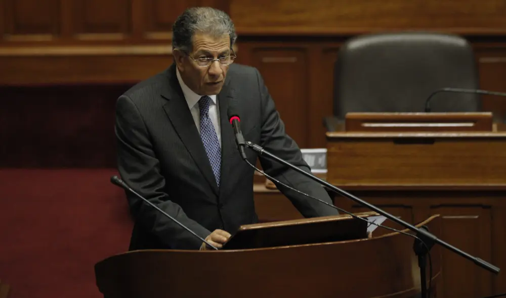 Óscar Urviola afirmó en su misiva que como expresidente del Tribunal Constitucional, no podía "avalar" la violación a la Constitución que, a su parecer, ha perpetrado el Congreso. Foto: La República.