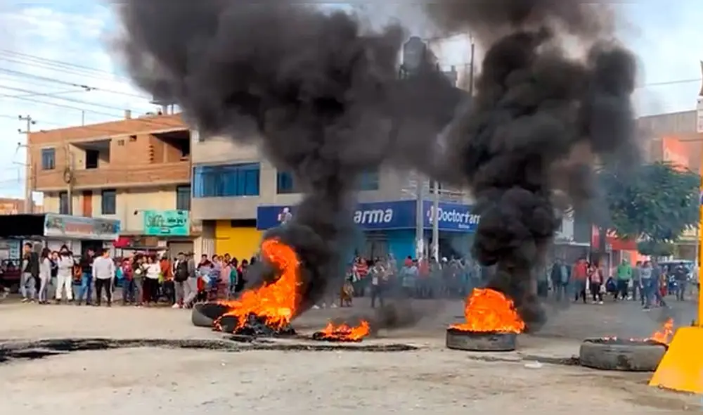 Paro en La Libertad. Foto: captura/Radio Ke Buena Paro en La Libertad. Foto: captura/Radio Ke Buena