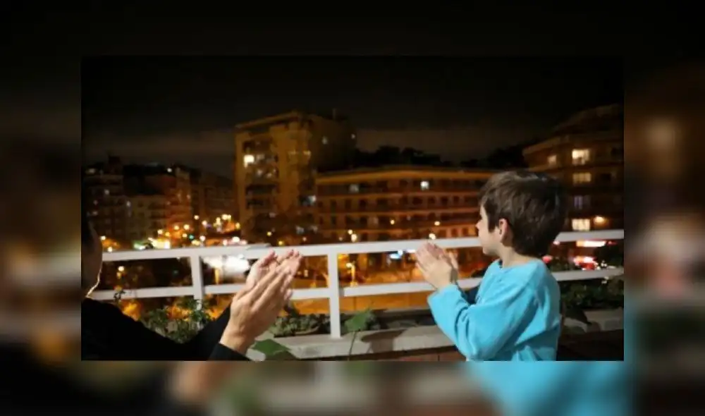 Coronavirus en Argentina: vecinos de todo el país aplaudieron a médicos y enfermeros [VIDEO]