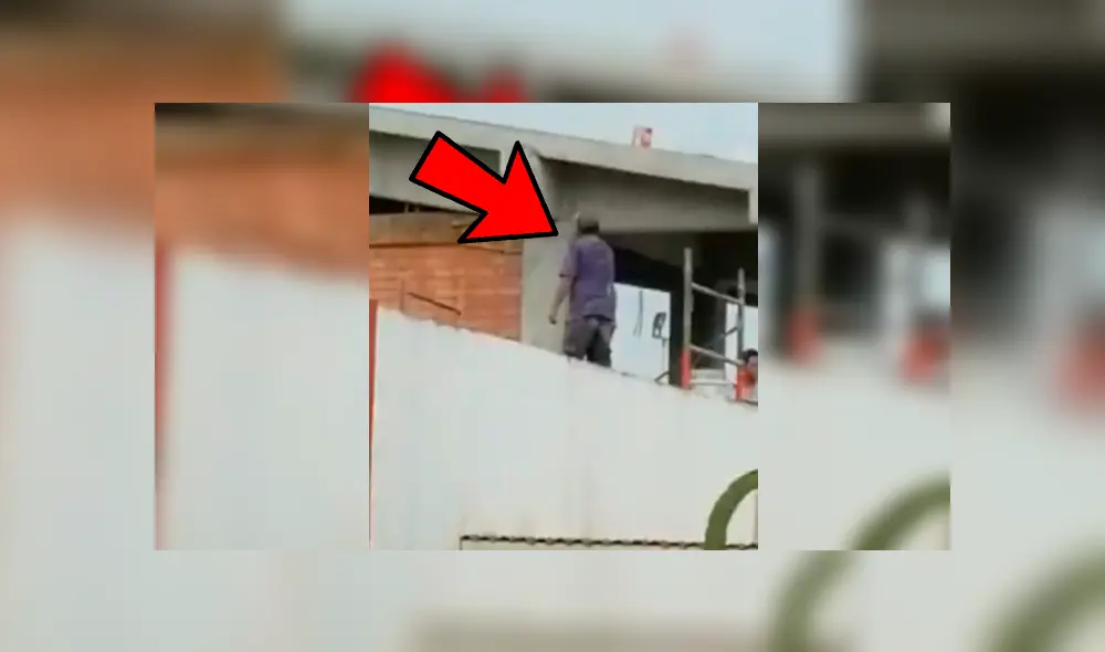 Obrero interrumpió sus labores en el techo de una casa y se dejó llevar por la potente música de evento Obrero interrumpió sus labores en el techo de una casa y se dejó llevar por la potente música de evento