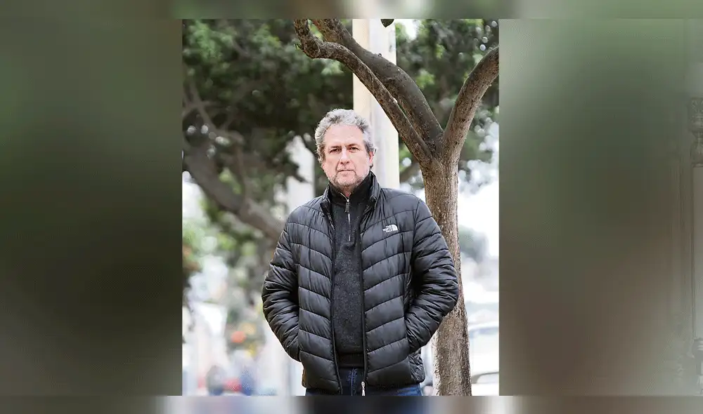 Eduardo Guillot: “Caiga quien caiga se deja ver, con buenas actuaciones y buena historia” Eduardo Guillot: “Caiga quien caiga se deja ver, con buenas actuaciones y buena historia”