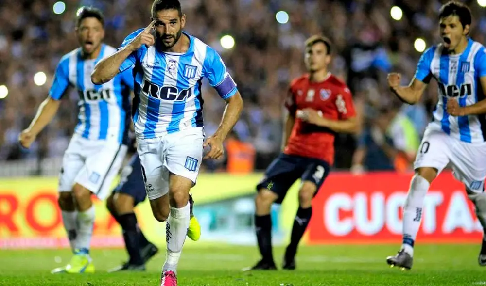 Racing manda en Avellaneda tras vencer 1-0 a Independiente con dos jugadores menos [RESUMEN]