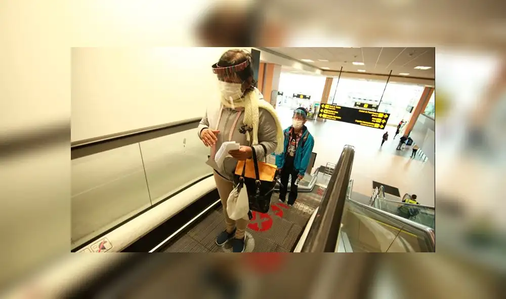 Interior del aeropuerto Jorge Chávez. Foto: John Reyes/ La República. Interior del aeropuerto Jorge Chávez. Foto: John Reyes/ La República.