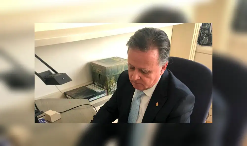 El senador por Ceuta aun no se ha pronunciado sobre la decisión tomada por Vox. (Foto: El País) El senador por Ceuta aun no se ha pronunciado sobre la decisión tomada por Vox. (Foto: El País)