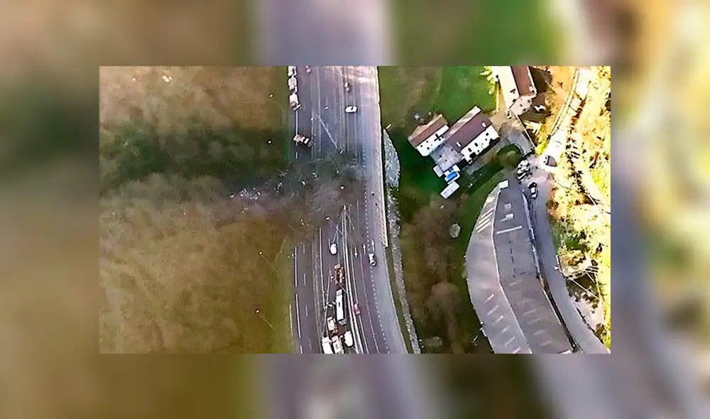 País Vasco: bomberos buscan a dos personas tras el desprendimiento de una ladera en la AP-8 en Zaldibar País Vasco: bomberos buscan a dos personas tras el desprendimiento de una ladera en la AP-8 en Zaldibar